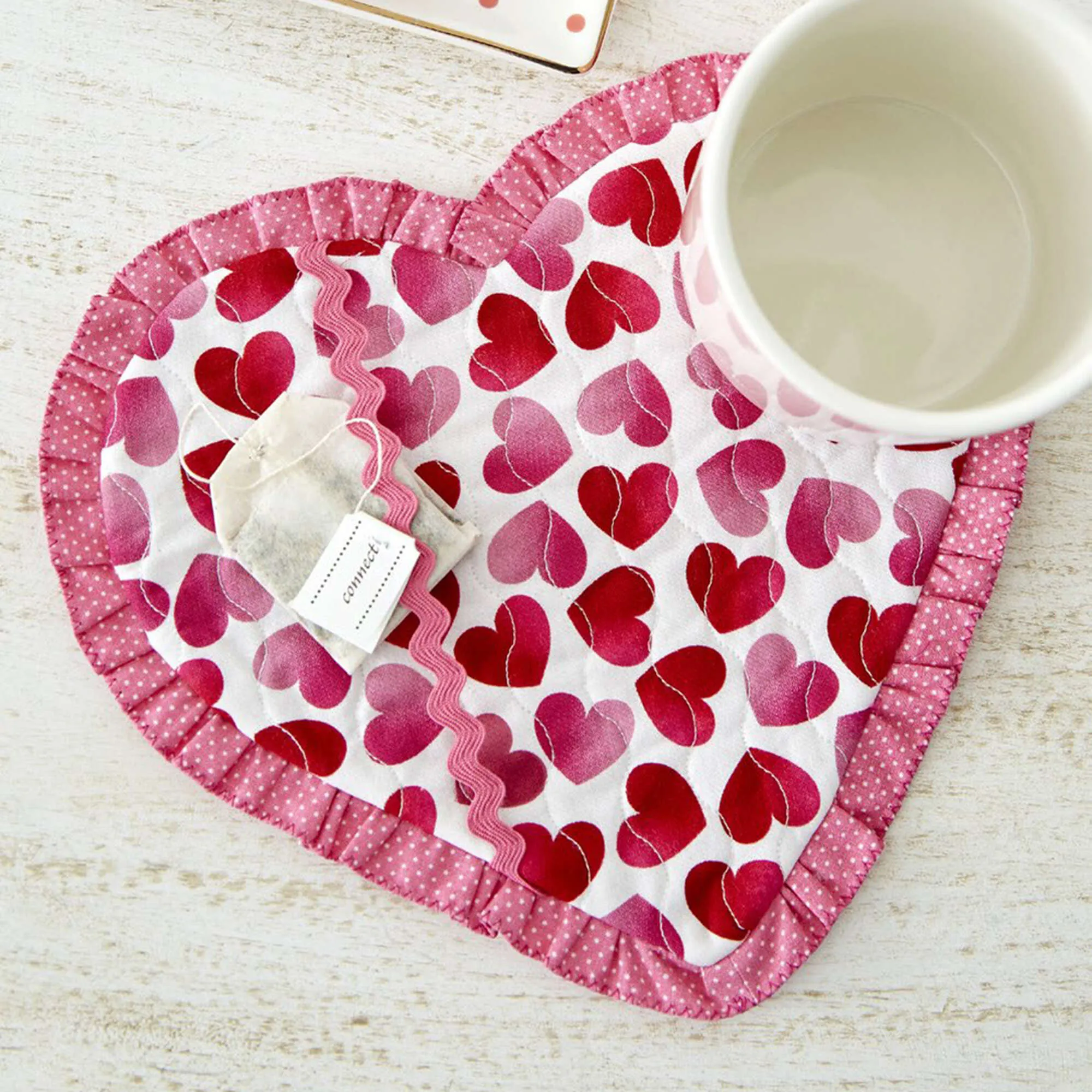 Coats & Clark Sewing Mug Hug Heart